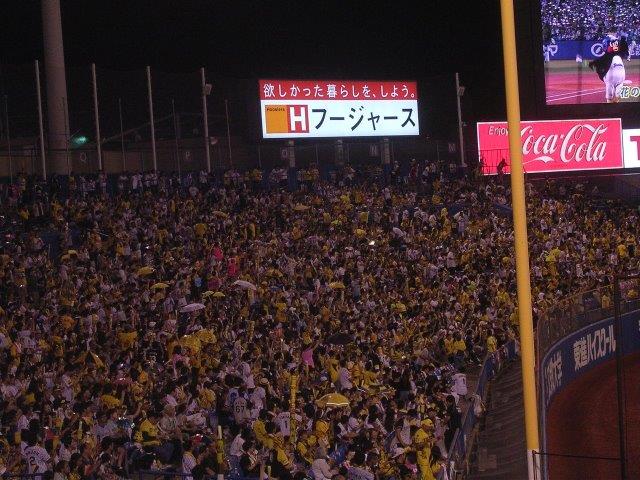 5/6(月・休)18時 ヤクルト対阪神 神宮球場の画像