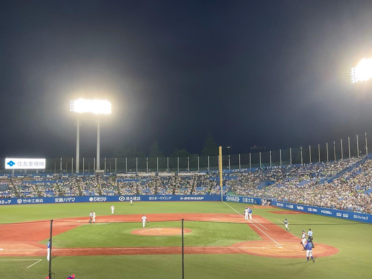 8/25（木）18時　東京ヤクルト対広島　明治神宮野球場　2022　セ・リーグ公式戦の画像